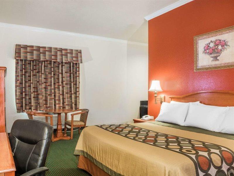Super 8 By Wyndham Brookshire Tx Hotel Exterior foto